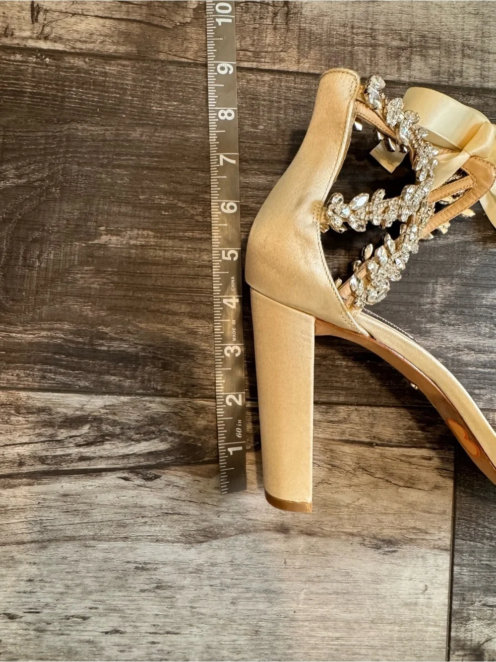 Badgley Mischka Ivory/Champagne Satin Crystal-Ankle Tie Block Heels Sz 10
